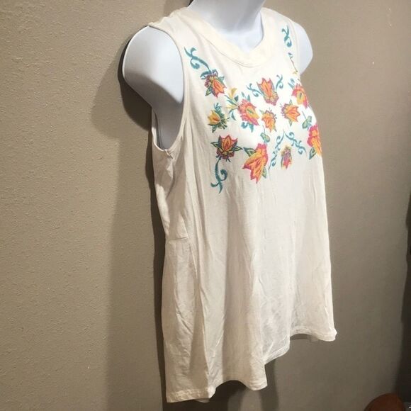 Style & Co Petite Embroidered Swing Top Womens size Petite Small NWT - Picture 3 of 6